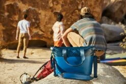 Hydro Flask Day Escape Soft Cooler 26 Insulated Tote Bag 16 Hydro Flask Day Escape Soft Cooler 26 Insulated Tote Bag -Camping Equipment Store 210211 TyMilford HF SoftCooler 2807 1