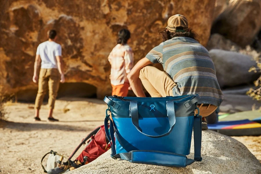 Hydro Flask Day Escape Soft Cooler 26 Insulated Tote Bag 6 Hydro Flask Day Escape Soft Cooler 26 Insulated Tote Bag - Image 6