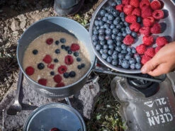 MSR WindBurner Stove System Combo Backpacking Cook Set -Camping Equipment Store 888d2d3e 2436 4109 8a68 8cb3493604f210368 msr windburner stove system combo 2