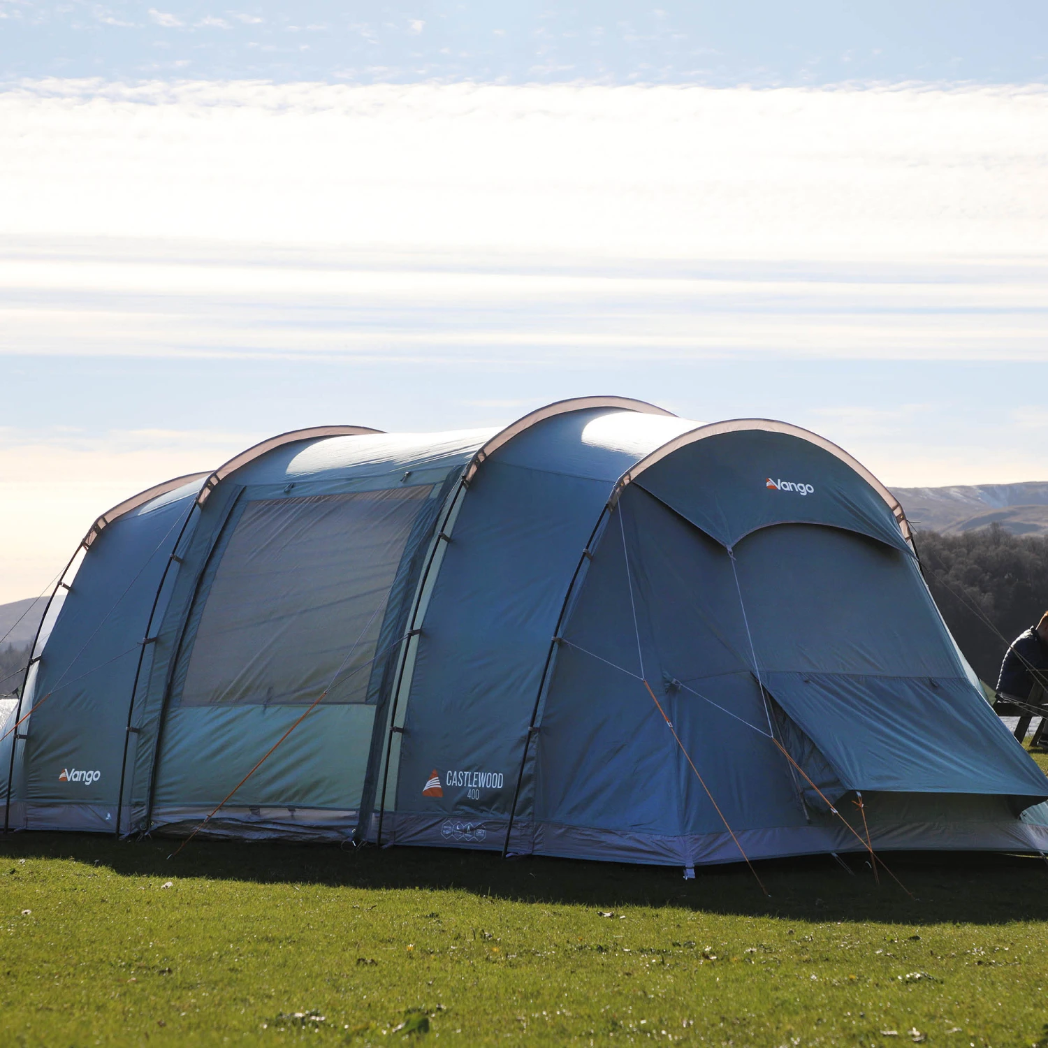 Vango Castlewood 400 Package Family Camping Tent & Footprint 7 Vango Castlewood 400 Package Family Camping Tent & Footprint - Image 7