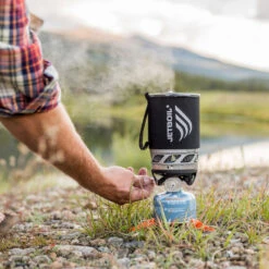 Jetboil MicroMo Compact Hiking Stove -Camping Equipment Store d81646b8 89b0 428e a449 3ffbd8252f711090950 insitu05