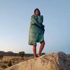 Thermarest Honcho Poncho Hooded Thermal Camping Blanket -Camping Equipment Store gg2122