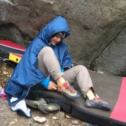 Thermarest Honcho Poncho Hooded Thermal Camping Blanket -Camping Equipment Store gg2132