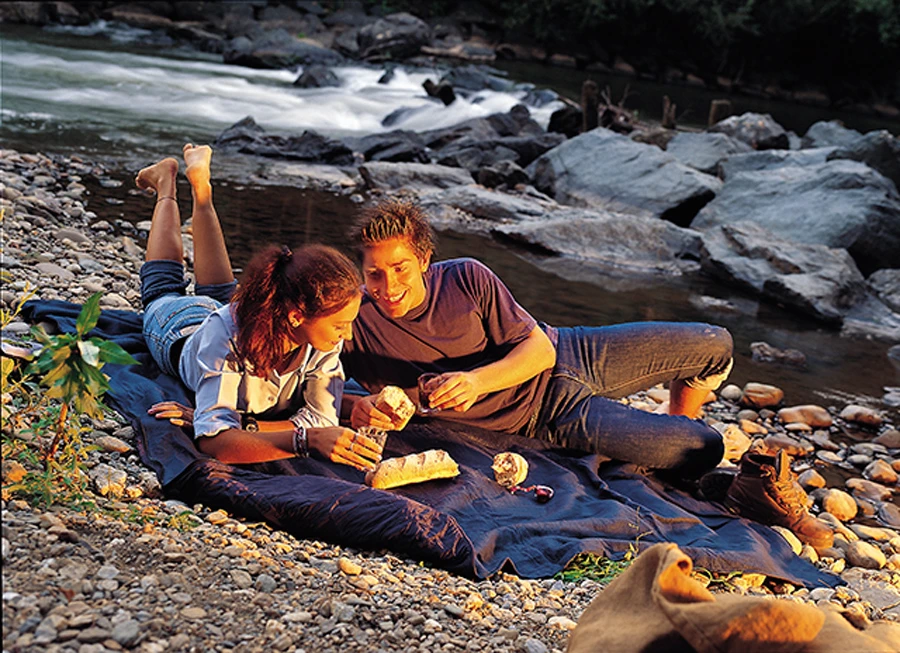 Cocoon Picnic Blanket/Tent Footprint Water Resistant Groundsheet 3 Cocoon Picnic Blanket/Tent Footprint Water Resistant Groundsheet - Image 3