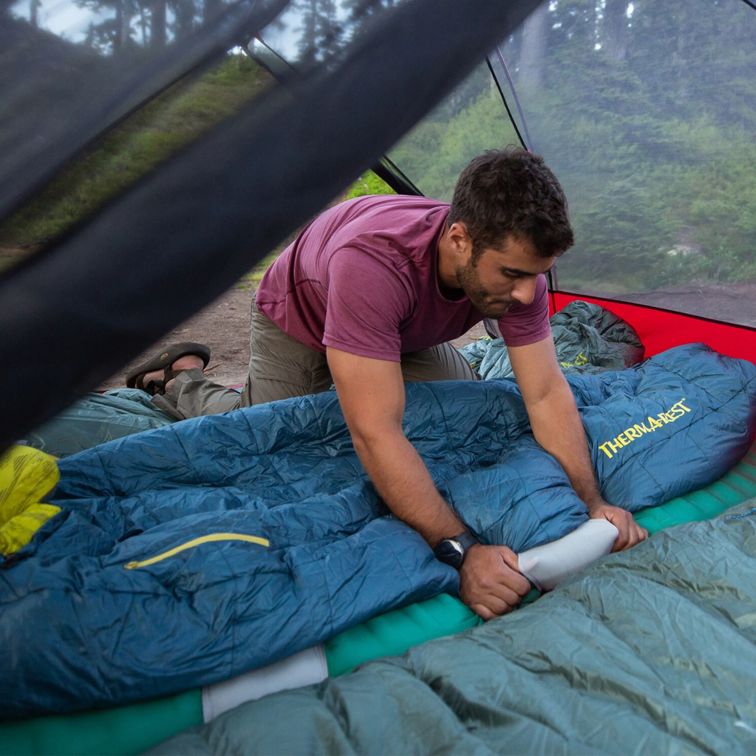 Thermarest Saros 20 Lightweight 3-Season Sleeping Bag 7 Thermarest Saros 20 Lightweight 3-Season Sleeping Bag - Image 7