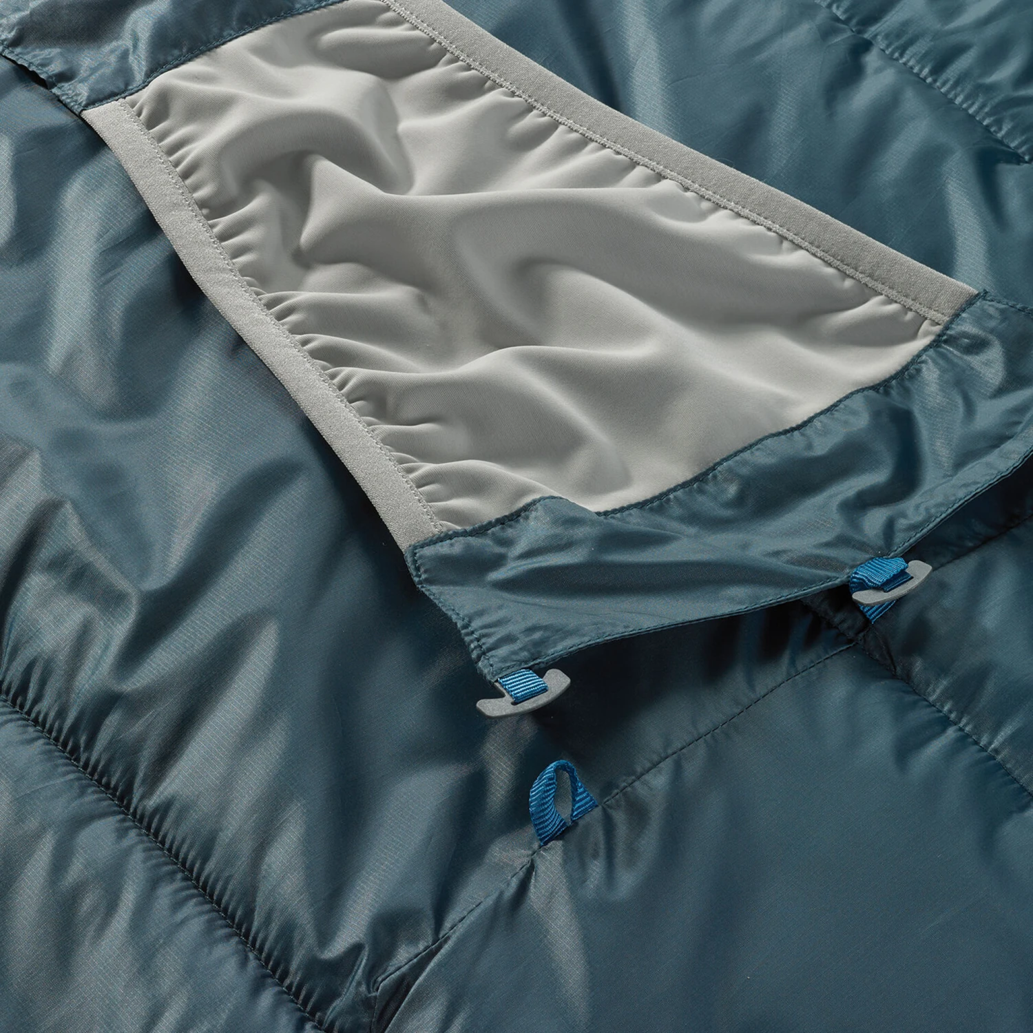 Thermarest Saros 20 Lightweight 3-Season Sleeping Bag 8 Thermarest Saros 20 Lightweight 3-Season Sleeping Bag - Image 8
